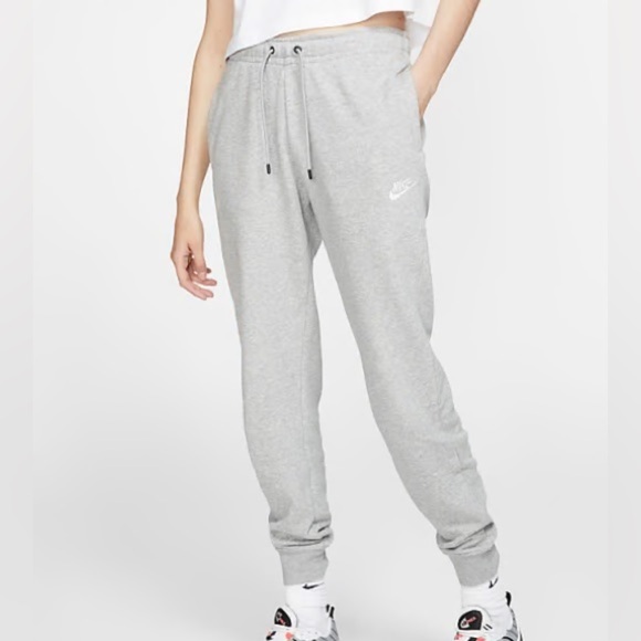Nike women’s Gray Jogger Pants - Picture 1 of 7